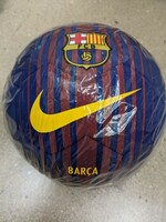 新品未使用 サッカーボール NIKE バルセロナ 4号球 小学生 子ども サッカー ボール スペイン 