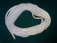 ロープ　布製ロープ　未使用　長さ約１８ｍ　ナイロン製と違い締め込みやすい布製ロープ　使い道色々