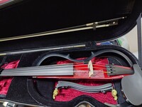 【中古美品】ヤマハ YAMAHA YSV104S RD サイレントバイオリン セット、セットヴァイオリンケース、カーボン弓(4/4)、 KUNあご当て
