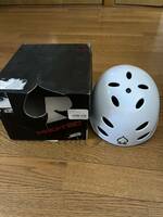 送料無料　プロテック PROTEC ヘルメット ACE WATER Lサイズ 未使用品　ホワイト　ウェイクボード　マリンスポーツ