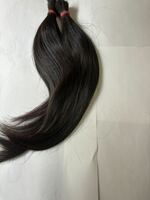 20代女性　髪束　髪の毛　ウィッグ　約30cm 約122グラム