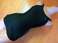 6■TIGORA■スカート付きトレーニング水着１３０サイズ　記名　黒