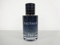 残量9割以上 ほぼ満量 Christian Dior クリスチャン ディオール SAUVAGE ソヴァージュ 60ml オードトワレ EDT 香水 フレグランス