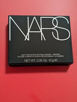 【送料無料】国内正規品　新品 NARSナーズ ライトリフレクティング セッティングパウダー プレスト N 5894 10g