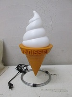 (21)☆日世のコーン NISSEI ソフトクリーム 置物 スタンド 電飾 看板 店舗用 卓上 ライト 通電確認済み