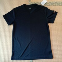 新品未使用　PUMA　アンダーシャツ　170 ブラック　黒　Vネック　半袖　メッシュ　ジュニア　キッズ　男の子