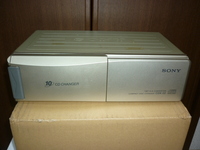 【SONY 10CD CHANGER CDX-52】日本製　中古動作品　ソニー