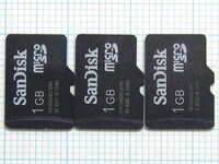 ★SanDisk microＳＤ メモリーカード １ＧＢ ３枚 中古★送料６３円～