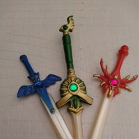 マジックナイトレイダースの剣　光の剣　海の剣　風の剣　３０センチくらいのお人形の付属品