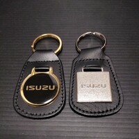 ● ISUZU「キーホルダー　2個」いすゞ　イスズ　キーリング