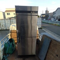 名古屋市内 送料無料！ 大和冷機 100V 業務用 2ドア 冷蔵庫 626L 厨房 タテ型 221LCD 1999年