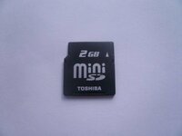 TOSHIBA　miniSDカード　2GB