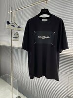 送料無料　Maison Margiela マルタンマルジェラ　メンズ　Tシャツ　丸首　半袖　文字ロゴ　48-56　サイズ選択可能　MM6　4089
