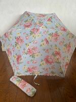 ローラアシュレイ 雨傘　折りたたみ傘 コンパクト　軽い　水色　花柄