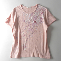 ピンクハウス PINK HOUSE ソフトな肌触りで着心地がいい コットン100％ 桜プリントクルーネックTシャツ 半袖 M 日本製 l0510-19